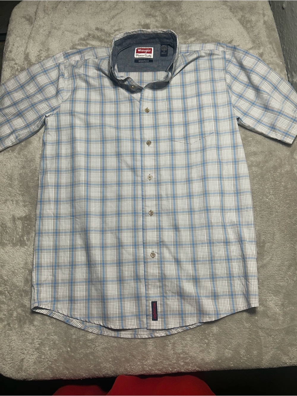 Wrangler Light Blue and White Plaid Short Sleeve Button-Down Shirt